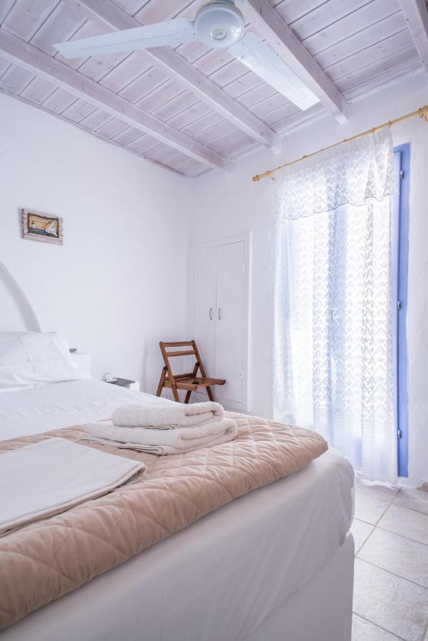 Κymanemi Folegandros Hotel Agali Екстериор снимка